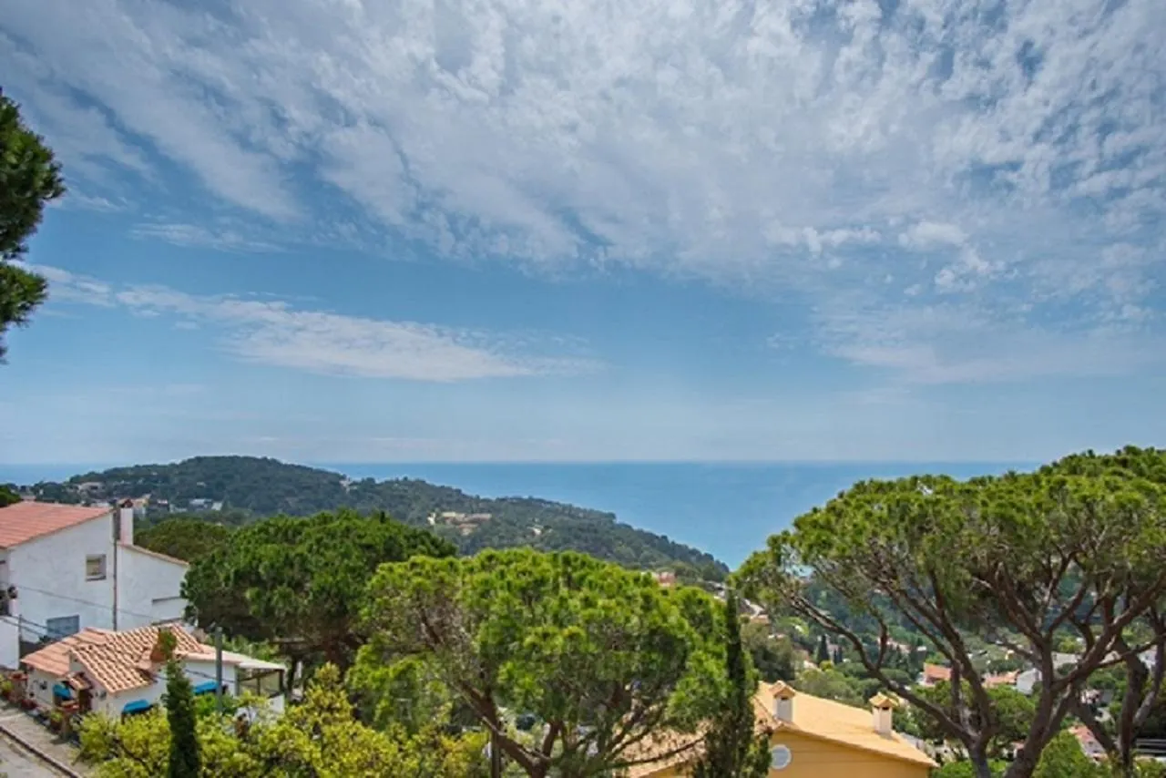 Villa Victoria Lloret de Mar 0*,  Spain